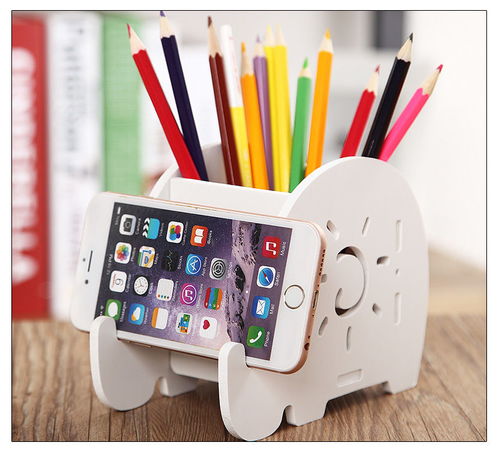 創(chuàng)意時尚筆筒手機(jī)架 桌面收納的多功能利器